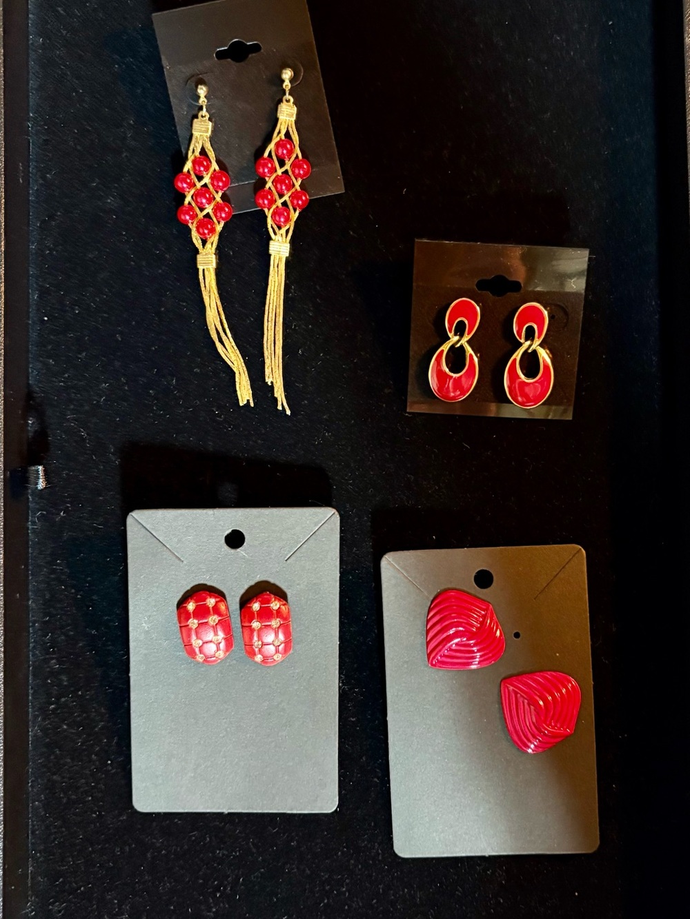 Red Themed - 4 pairs pierced